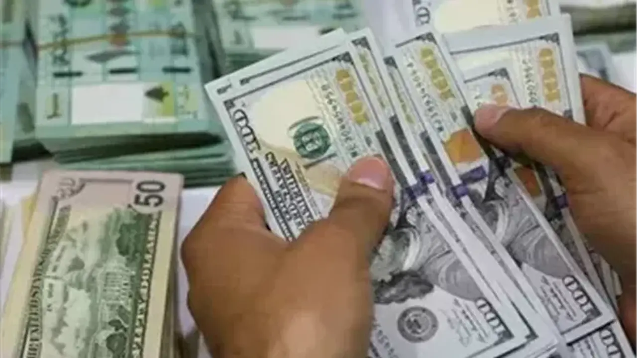 سعر الدولار يثبت عند 52.35 جنيها خلال ثاني أيام عيد الأضحى المبارك